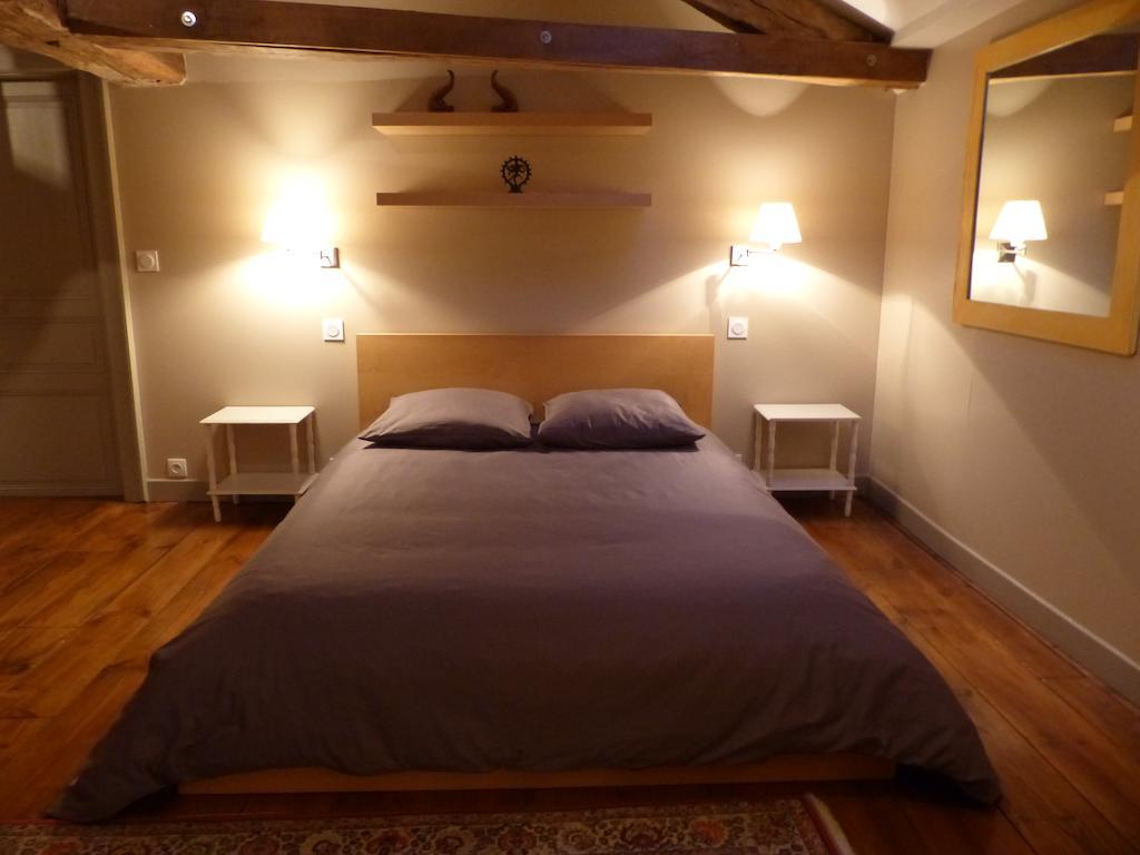 Le Domaine De Panissac Bed and Breakfast Berneuil  Habitación foto