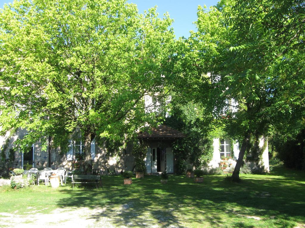 Le Domaine De Panissac Bed and Breakfast Berneuil  Exterior foto